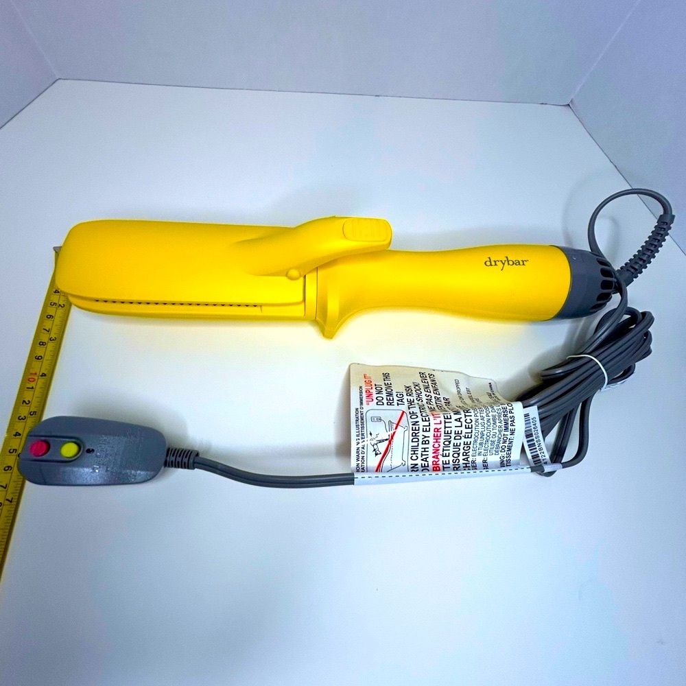 Drybar Yellow Styling Tool with Premium Accents. New in Box. Men or women - Picture 3 of 9